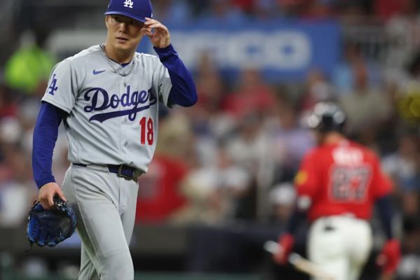 Dodgers vs Braves: Yamamoto Beats Chris Sale in Game 3